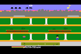 Keystone Kapers gameplay screenshot
